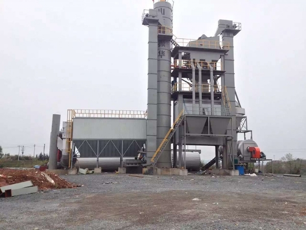 大型路面機械（可搬遷）瀝青攪拌站